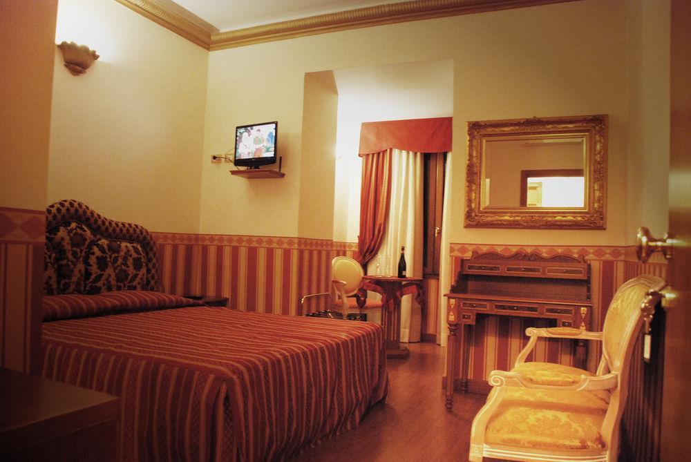 บาร์เบรินี สวีท Hotel โรม ภายนอก รูปภาพ