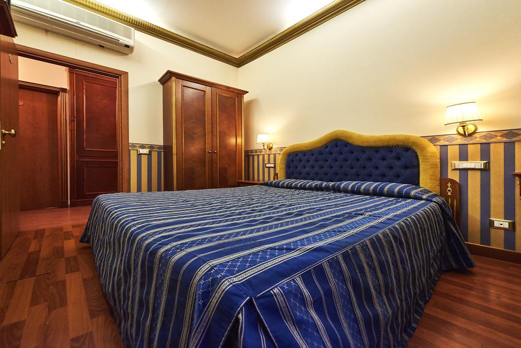 บาร์เบรินี สวีท Hotel โรม ภายนอก รูปภาพ